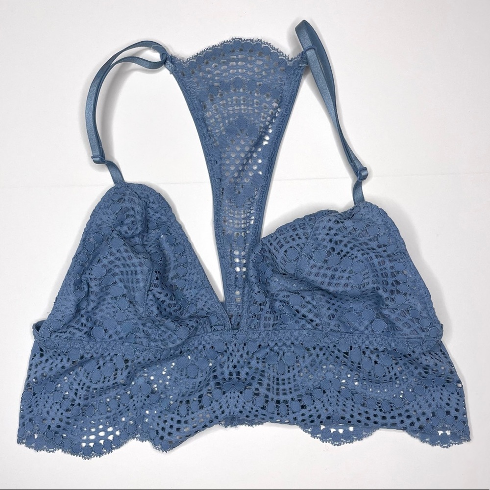 Victoria’s Secret Racerback Scallop Lace Blue Bralette